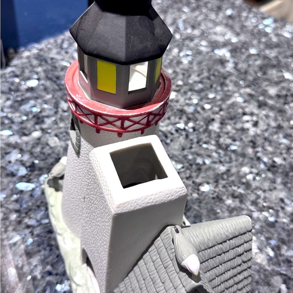 🌊Vintage One of a Kind Partylite Porcelain Harbour Lighthouse Candle Holder 🌊 - Picture 6 of 16